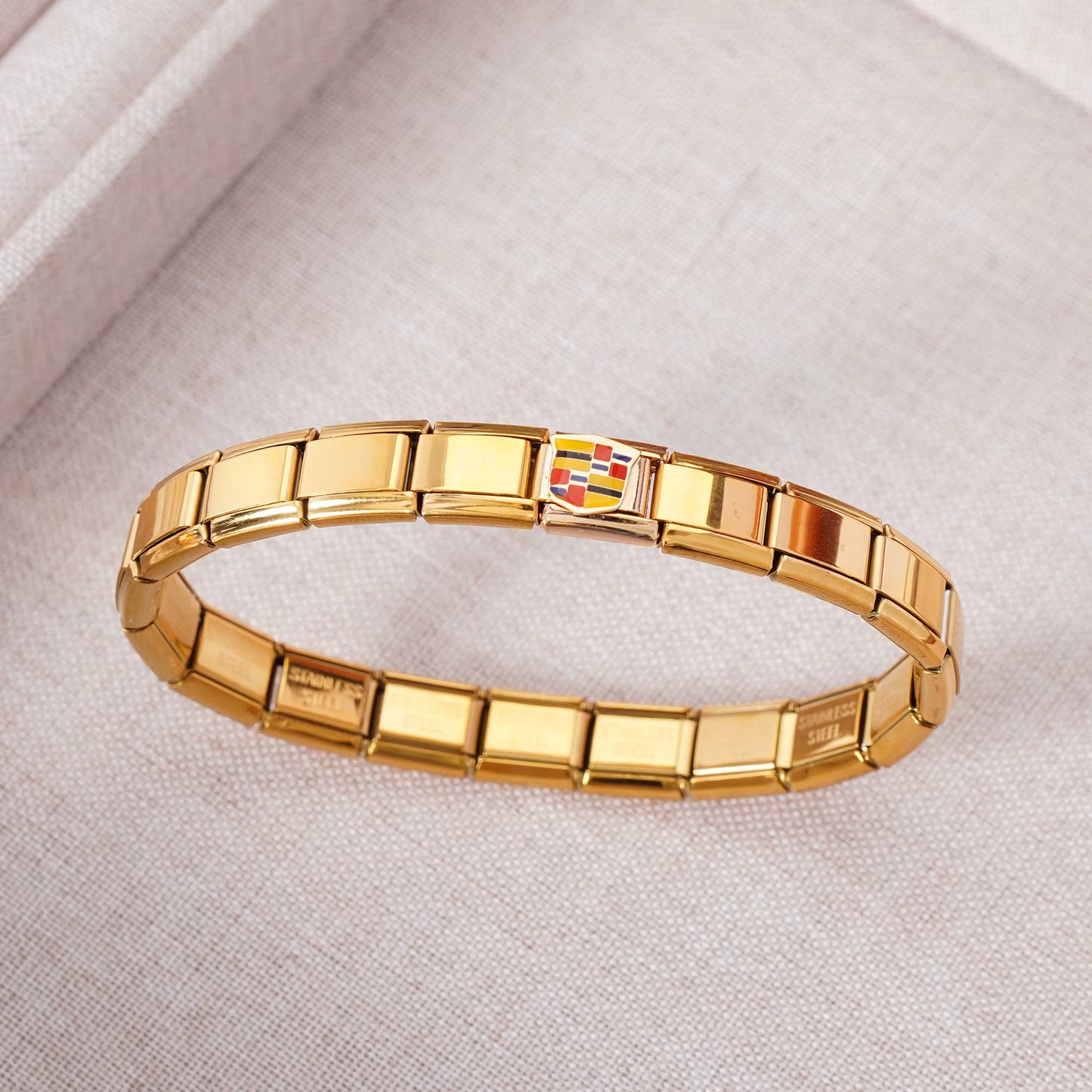 Luxury Non-Tarnish Car Logo Link Charm Bracelet