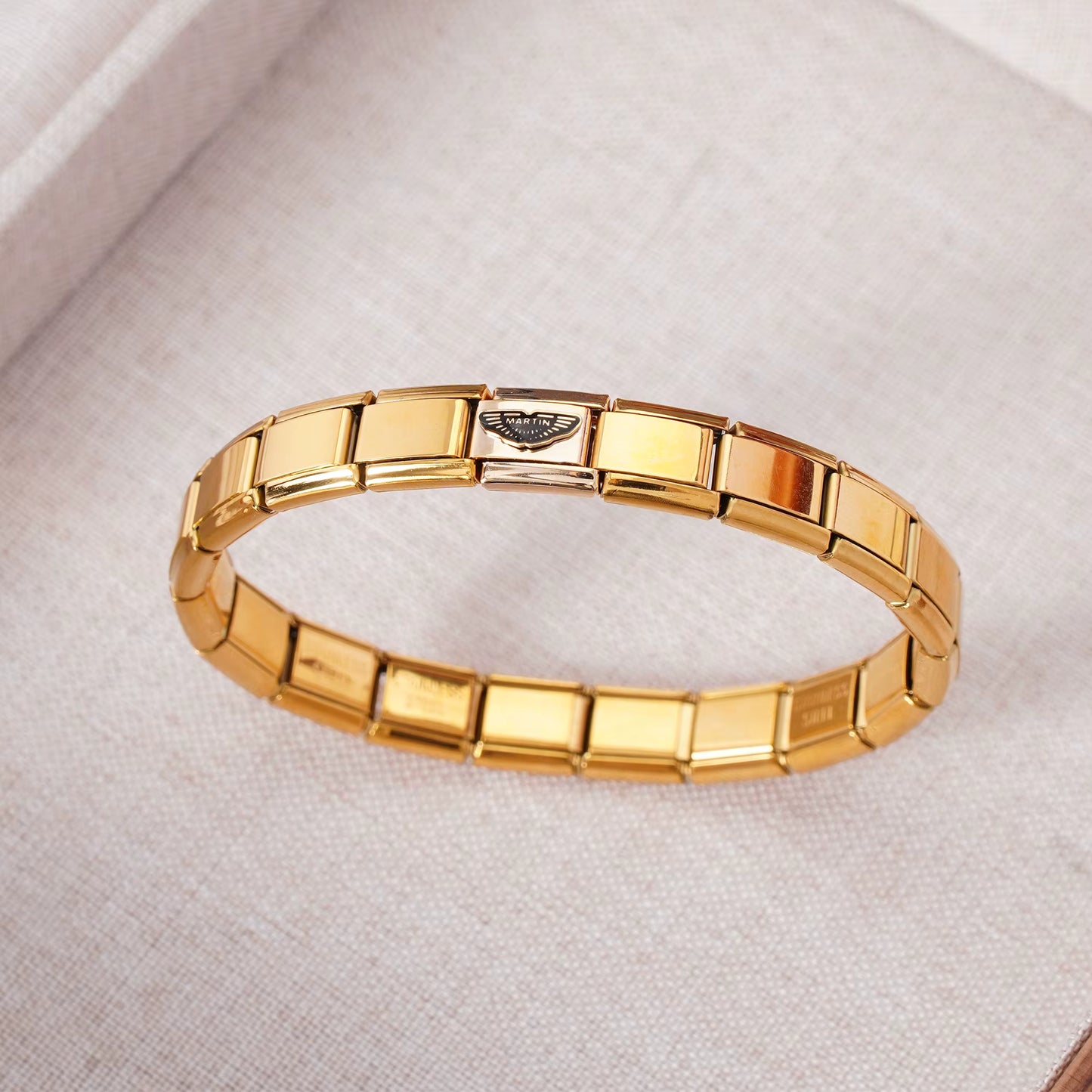 Luxury Non-Tarnish Car Logo Link Charm Bracelet