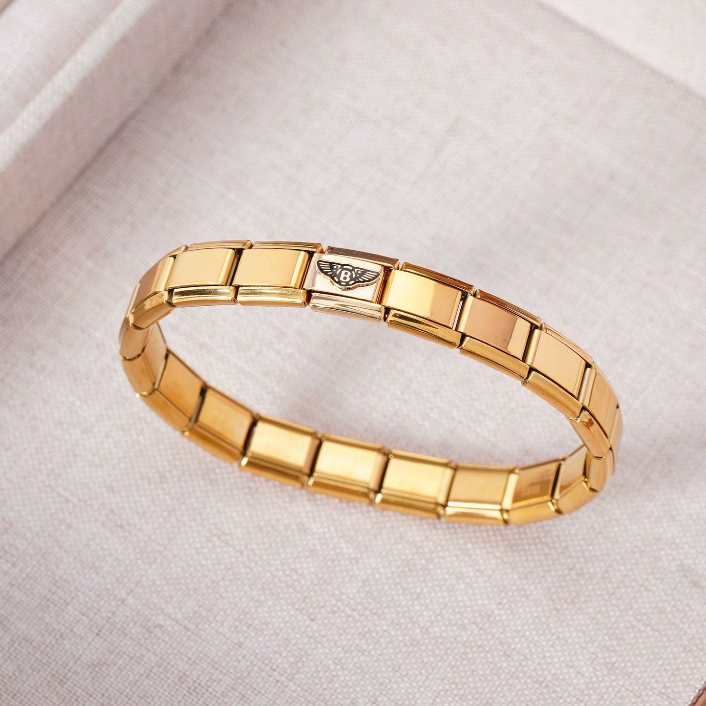 Luxury Non-Tarnish Car Logo Link Charm Bracelet