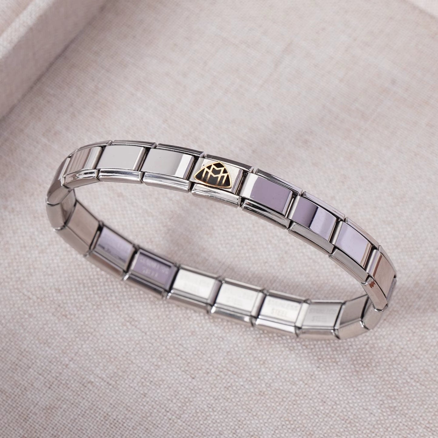 Luxury Non-Tarnish Car Logo Link Charm Bracelet