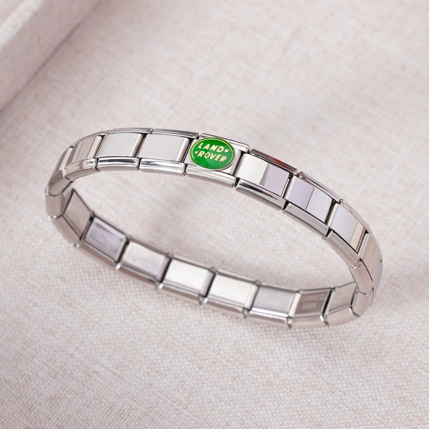Luxury Non-Tarnish Car Logo Link Charm Bracelet