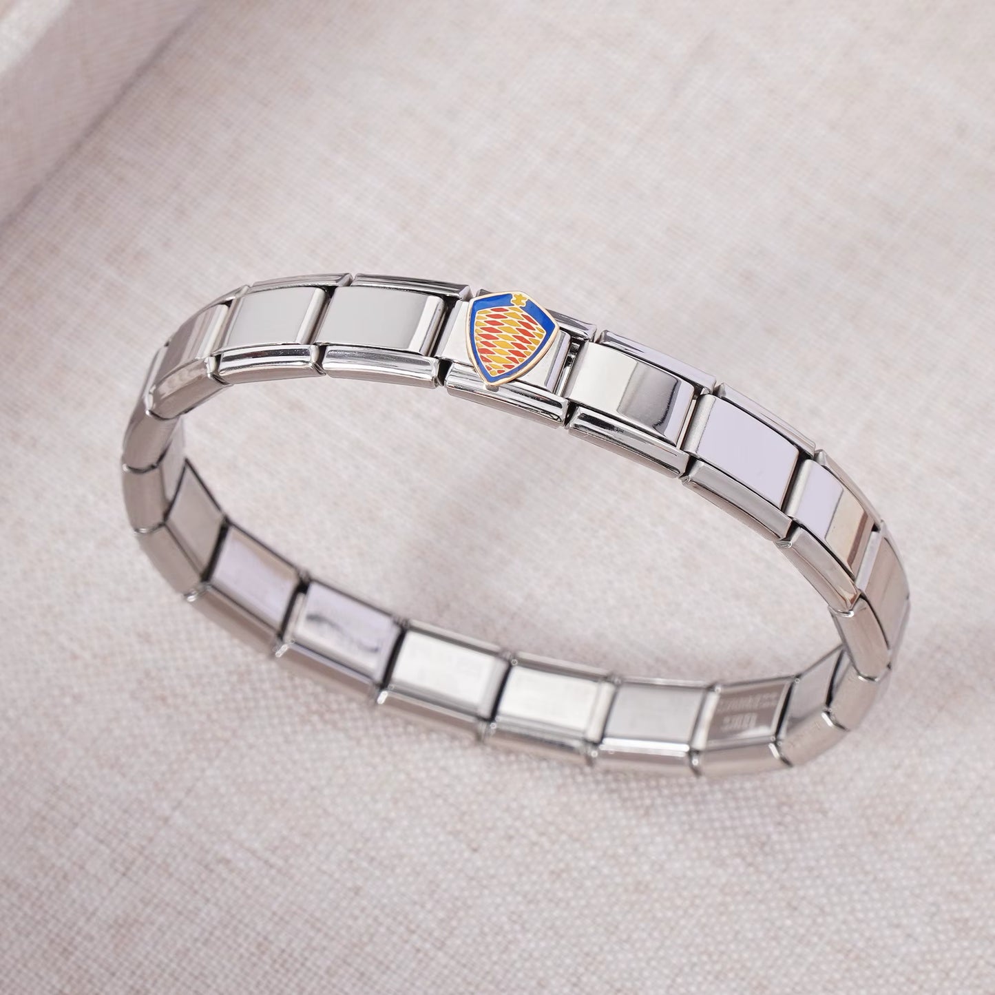 Luxury Non-Tarnish Car Logo Link Charm Bracelet