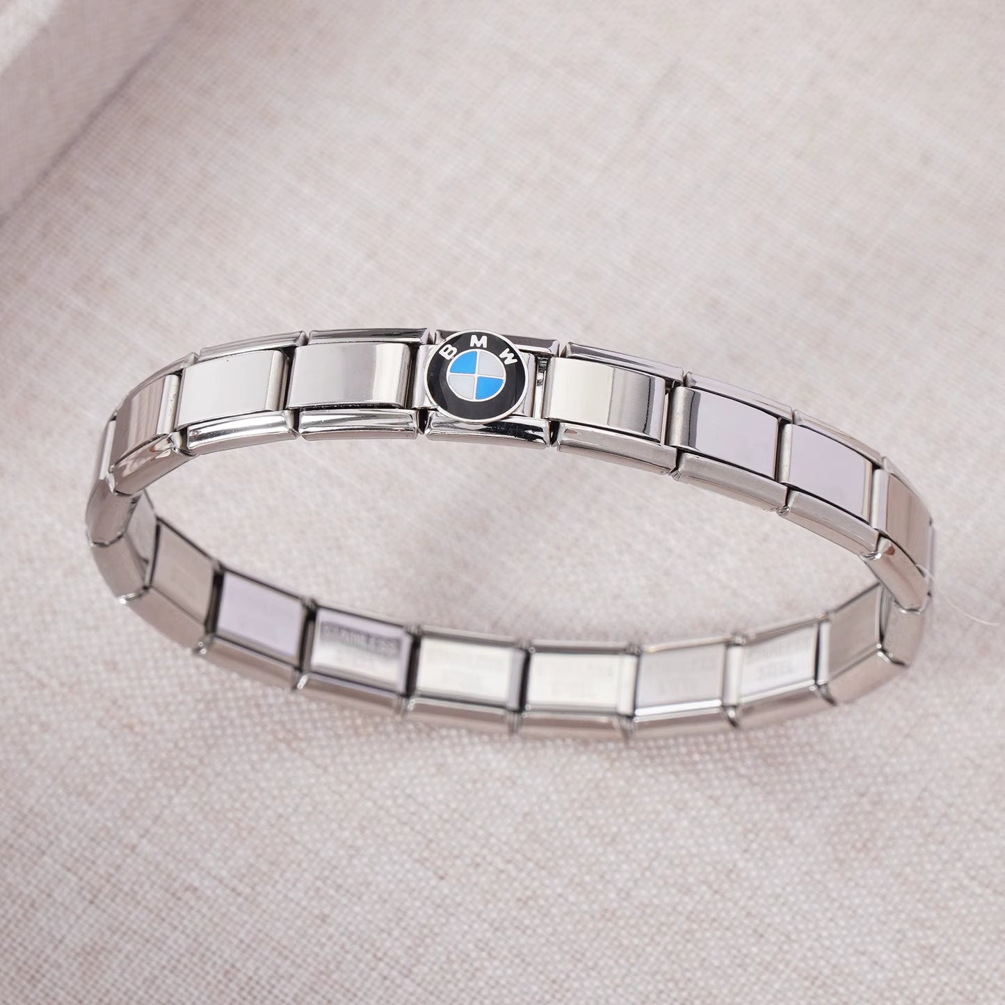 Luxury Non-Tarnish Car Logo Link Charm Bracelet