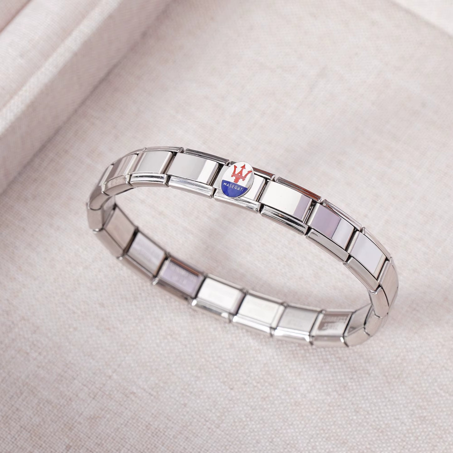 Luxury Non-Tarnish Car Logo Link Charm Bracelet