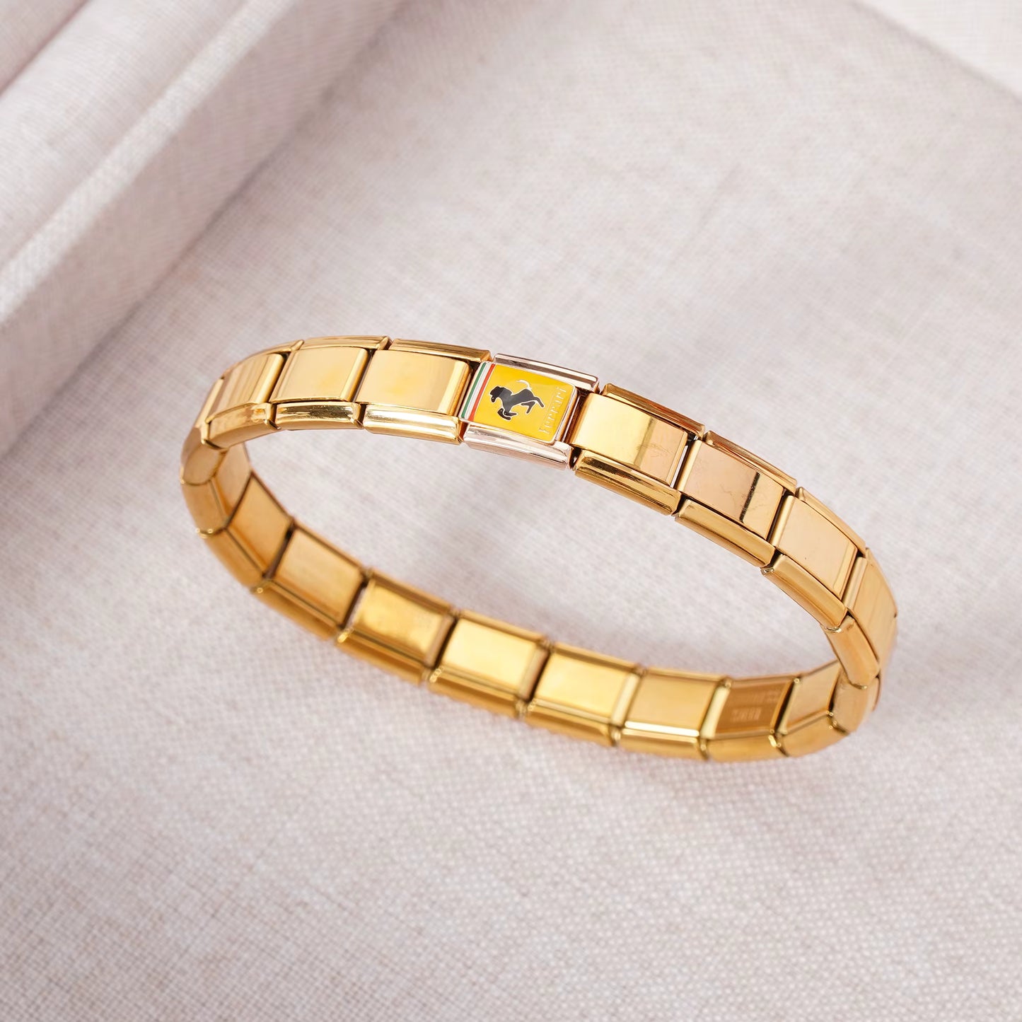 Luxury Non-Tarnish Car Logo Link Charm Bracelet
