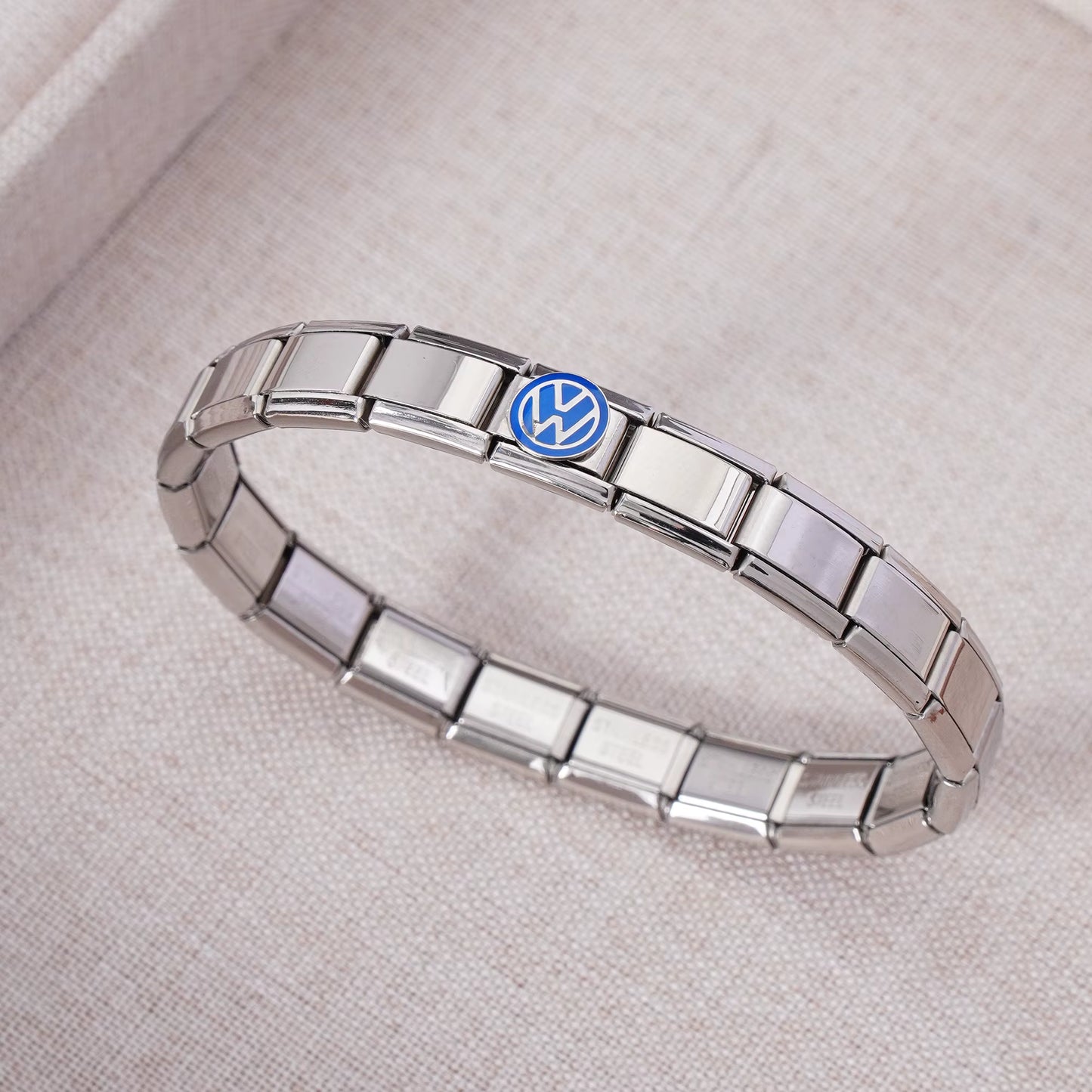 Luxury Non-Tarnish Car Logo Link Charm Bracelet