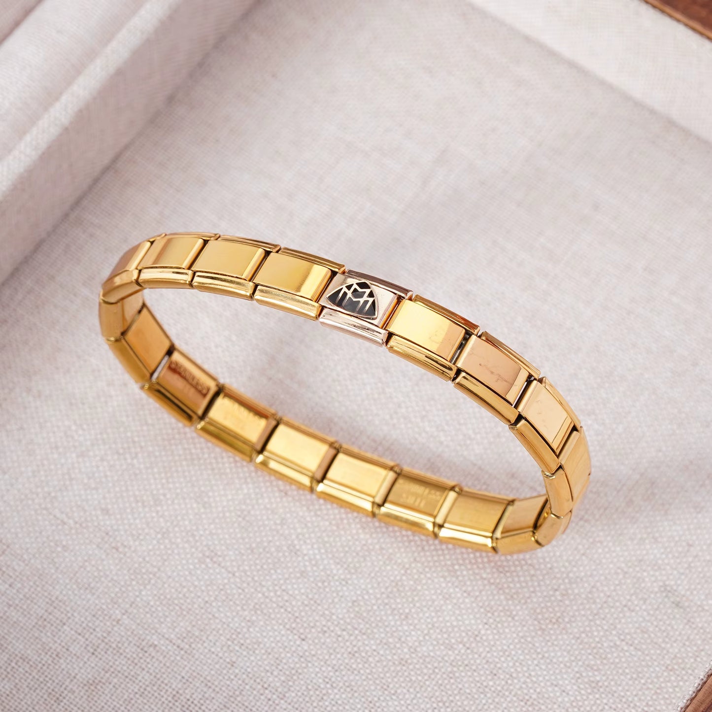 Luxury Non-Tarnish Car Logo Link Charm Bracelet