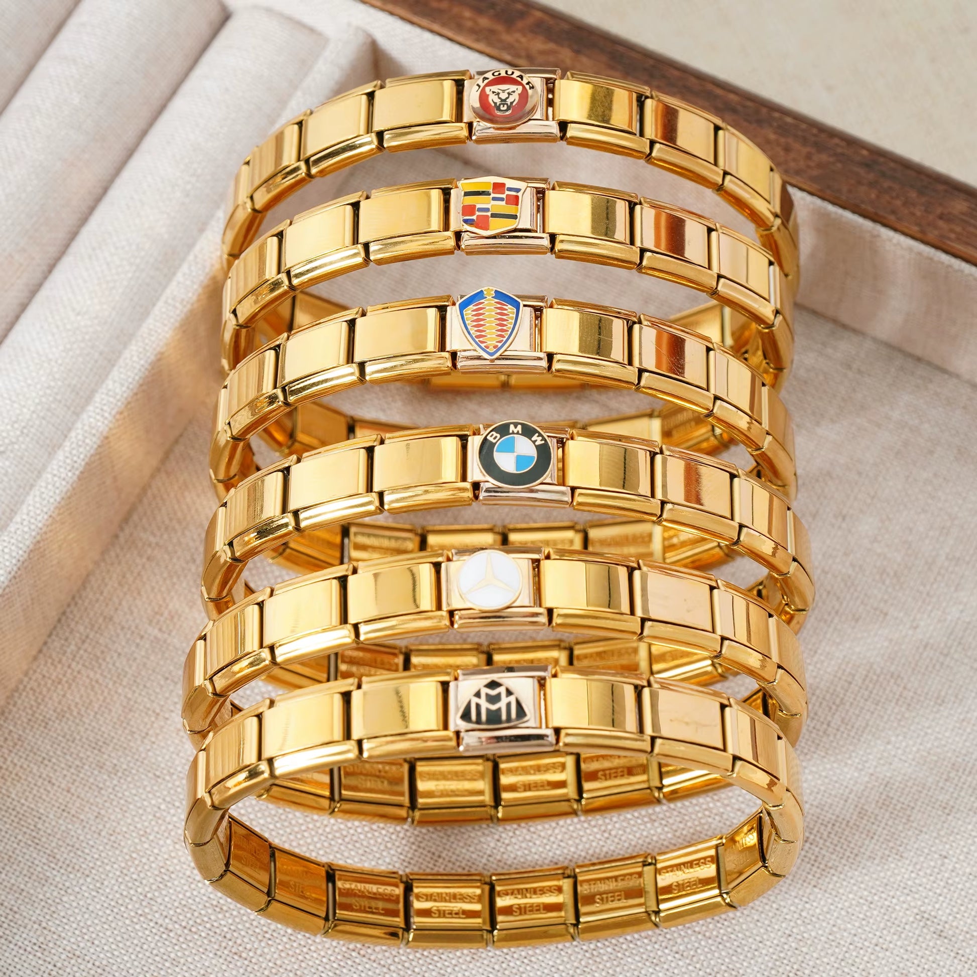 Non Tarnish Luxury Car Brand Italian Link Charm Bracelet Stainless Steel Gold Silver Car Logo Italian Charms Bracelet